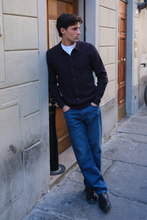 Carica l'immagine nel visualizzatore di Gallery, Arthur Knit Cardigan - Dark Navy
