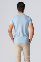 Carregar imagem no visualizador da galeria, Camisa pólo muscular - Azul claro
