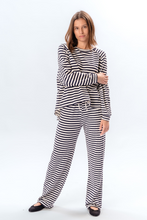 Carica l'immagine nel visualizzatore di Gallery, Stripped Long Sleeve Regular Fit - Blue
