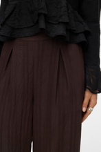 Load image into Gallery viewer, Irine Straight Pant - Chocolate Torte
