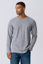 Load image into Gallery viewer, Basic Long-sleeved T-shirt - Gray
