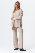 Carica l'immagine nel visualizzatore di Gallery, Lilly Shirt - Sand
