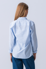 Load image into Gallery viewer, Boyfriend Oxford Shirt - Light Blue/White
