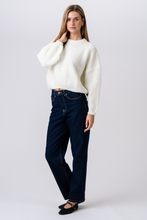 Cargar imagen en el visor de la galería, Gabriela Knit - White
