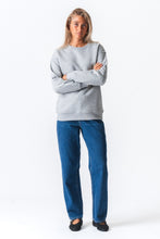 Charger l&#39;image dans la galerie, Alina Sweatshirt - Ash Grey
