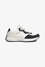 Load image into Gallery viewer, Classic Runner - White/Black
