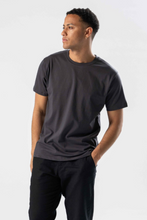Load image into Gallery viewer, Regular T-shirt - Grey
