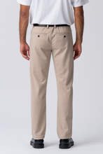 Carregar imagem no visualizador da galeria, The Original Performance Pants (Regular) - Sand
