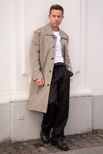 Load image into Gallery viewer, Trenchcoat - Olive
