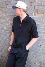 Carica l'immagine nel visualizzatore di Gallery, Enzo Short Sleeve Half Zip - Black
