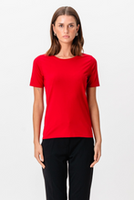 Load image into Gallery viewer, Basic T-shirt - Red
