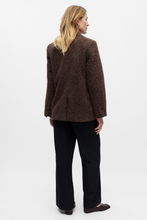 Cargar imagen en el visor de la galería, Celina L/S LO Jacket - Seal Brown
