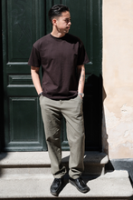 Carica l'immagine nel visualizzatore di Gallery, Boxy T-shirt - Black

