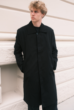 Carica l'immagine nel visualizzatore di Gallery, Trenchcoat - Black
