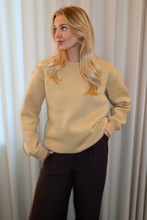 Load image into Gallery viewer, Alina Sweatshirt - Sand
