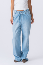 Load image into Gallery viewer, Nicole Baggy Jeans - Dark Blue
