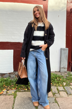 Afbeelding in Gallery-weergave laden, Harper Trench Coat - Black
