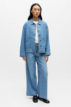 Load image into Gallery viewer, Rosie Overshirt - Light Blue Denim
