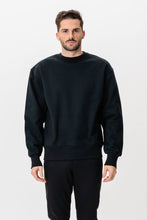 Cargar imagen en el visor de la galería, Heavy Crewneck - Black
