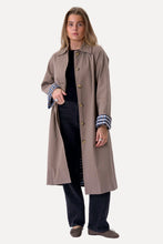 Load image into Gallery viewer, Livia Trenchcoat - Beige
