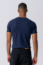 Carica l&#39;immagine nel visualizzatore di Gallery, T -shirt muscolare - blu scuro
