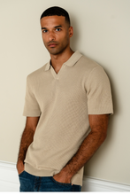Cargar imagen en el visor de la galería, George Knitted Polo - Beige
