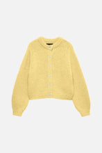 Carregar imagem no visualizador da galeria, Wilo O-Neck Cardigan - Pale Banana
