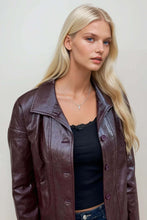 Cargar imagen en el visor de la galería, Billie Jacket - Burgundy
