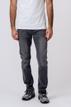 Load image into Gallery viewer, The Original Performance Jeans (Regular) - Gray Denim
