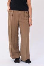 Load image into Gallery viewer, Isolde Pants - Light Brown
