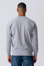 Cargar imagen en el visor de la galería, Essential Crewneck - Grey Melange
