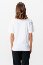 Charger l'image dans la galerie, T-shirt surdimensionné - blanc
