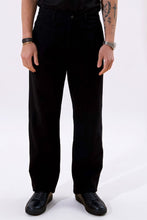 Load image into Gallery viewer, Straight Cotton Chino - Black
