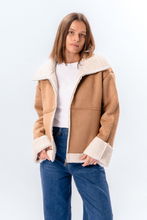 Load image into Gallery viewer, Shearling Zipper Coat - Beige
