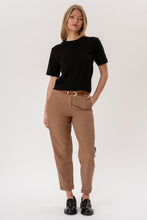 Carregar imagem no visualizador da galeria, Josephine Pants - Tan
