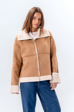 Load image into Gallery viewer, Shearling Zipper Coat - Beige
