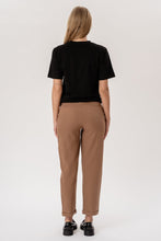 Carregar imagem no visualizador da galeria, Josephine Pants - Tan
