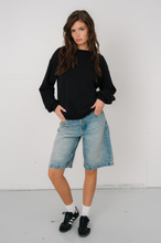 Charger l'image dans la galerie, Haliey Basic Crewneck - Black
