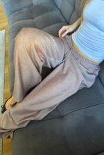 Load image into Gallery viewer, Florentina Pants - Brown
