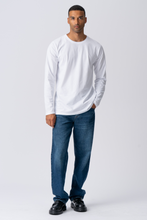Load image into Gallery viewer, Basic Long-sleeved T-shirt - White
