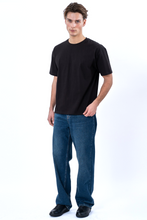 Carica l'immagine nel visualizzatore di Gallery, Boxy T-shirt - Black
