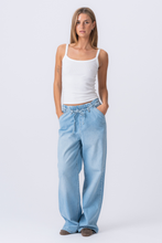 Load image into Gallery viewer, Nicole Baggy Jeans - Dark Blue
