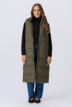 Load image into Gallery viewer, Long Puffer Vest - Dark Green
