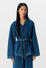 Load image into Gallery viewer, Mallie Blazer - Medium Blue Denim
