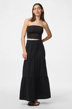 Carica l'immagine nel visualizzatore di Gallery, Sikka Maxi Skirt - Black
