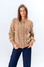 Load image into Gallery viewer, Botton Knit - Beige
