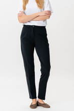 Afbeelding in Gallery-weergave laden, The Original Performance Pants - Navy
