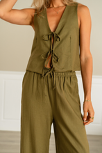 Carica l'immagine nel visualizzatore di Gallery, Linen Vest - Green
