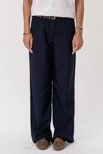 Carica l'immagine nel visualizzatore di Gallery, Talia Baggy Pants - Navy
