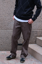 Carica l'immagine nel visualizzatore di Gallery, Straight Cotton Chino - Olive
